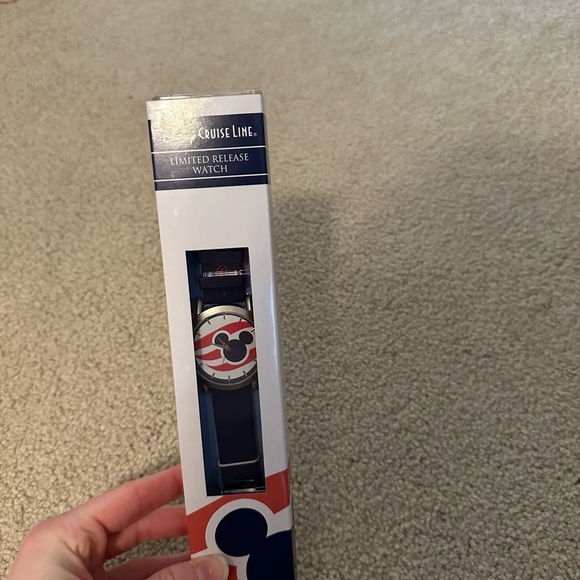Disney Cruise Line Watches - Picture 6 of 14
